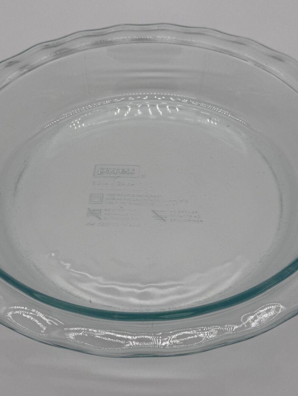 Pyrex Deep Pie Plate #209 9.5"